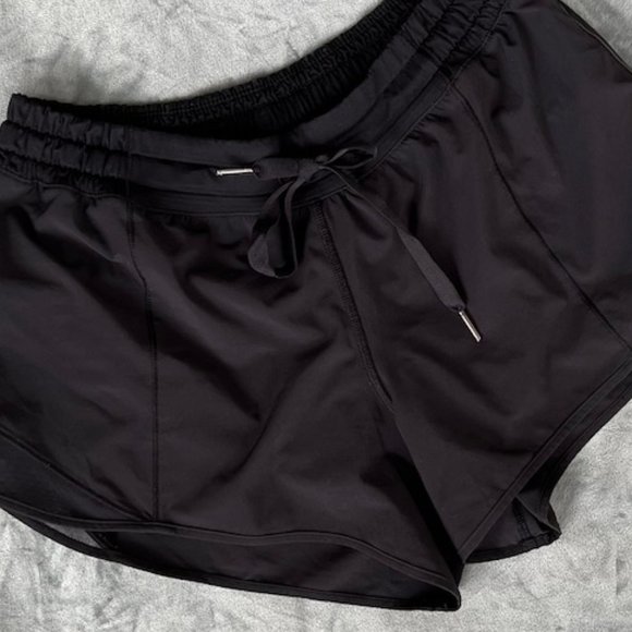 Lululemon | Lined Side Reflective Running Shorts | Size 6 | Black - Picture 2 of 9